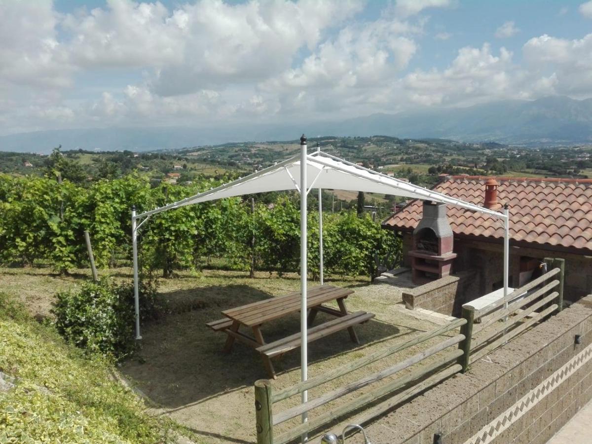 Villa Santoro Ai Tre Ulivi Con Piscina Privata Caiazzo Exterior foto