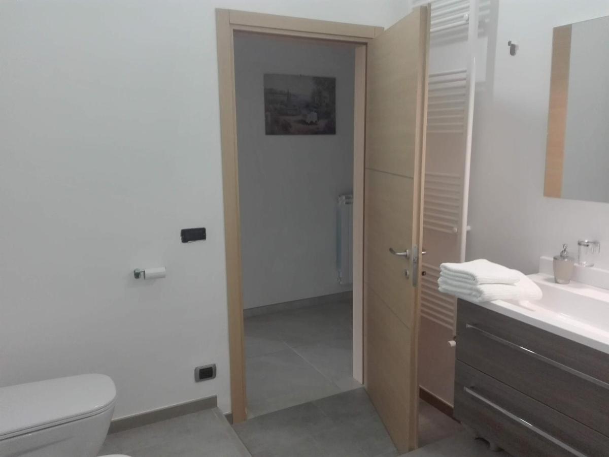 Villa Santoro Ai Tre Ulivi Con Piscina Privata Caiazzo Exterior foto