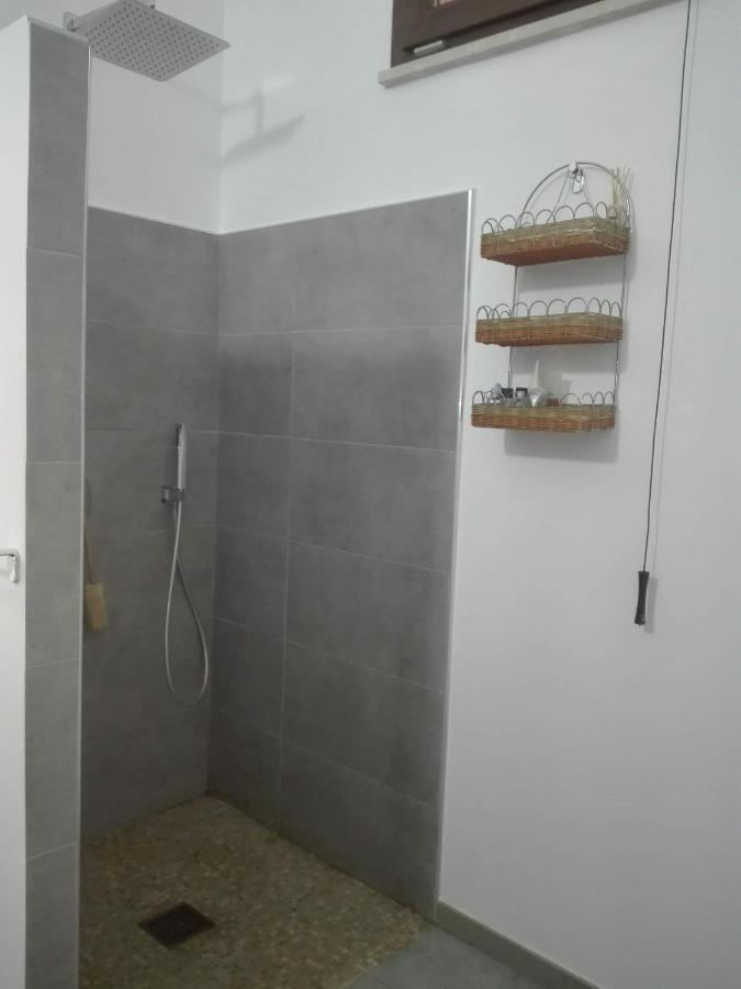Villa Santoro Ai Tre Ulivi Con Piscina Privata Caiazzo Exterior foto