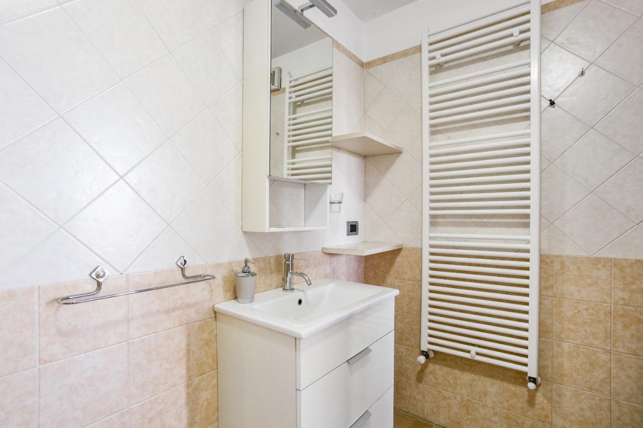 Villa Santoro Ai Tre Ulivi Con Piscina Privata Caiazzo Exterior foto